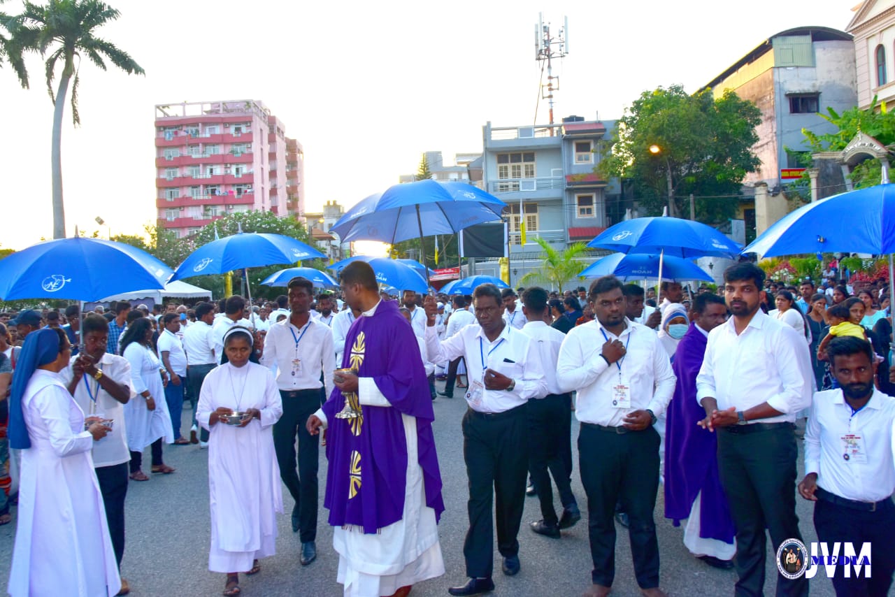 Colombo Way of the Cross