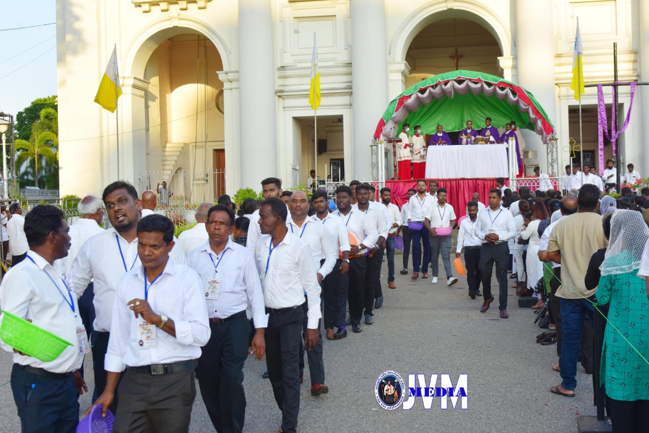 Colombo Way of the Cross