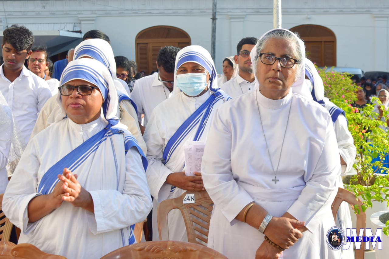 Colombo Way of the Cross