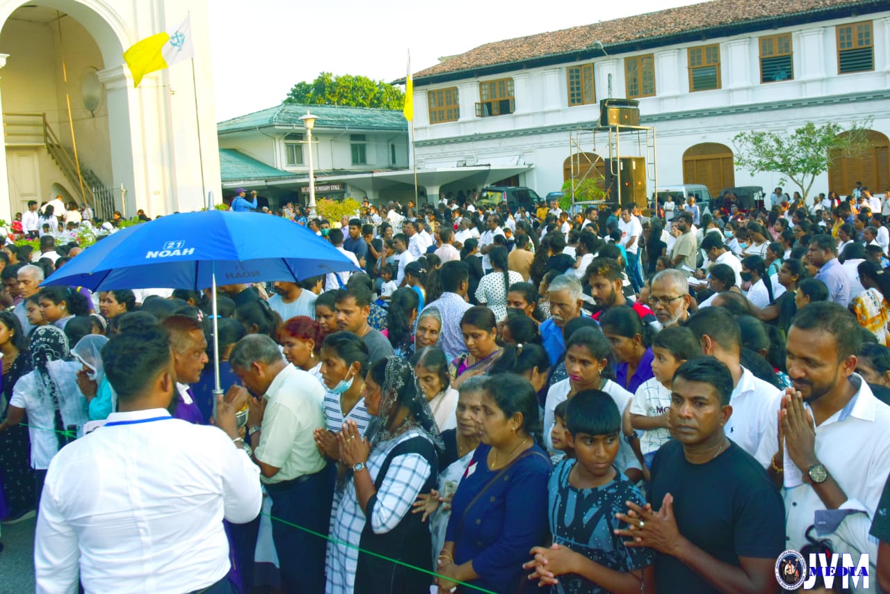 Colombo Way of the Cross