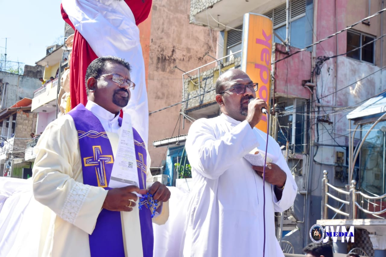 Colombo Way of the Cross